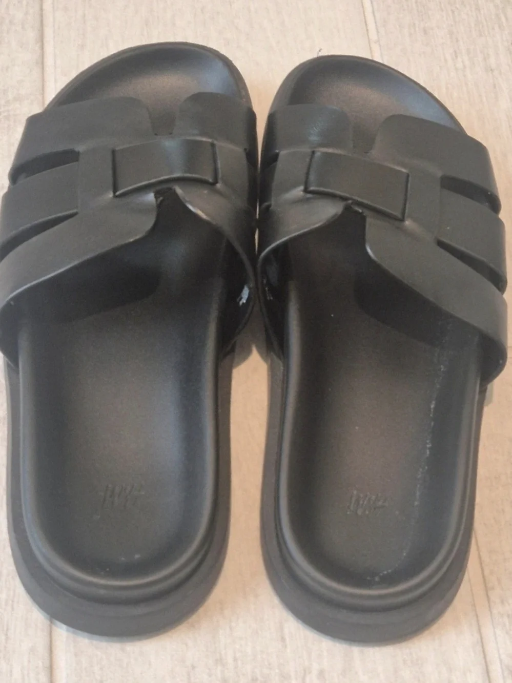 Comfortable H&M Slides Sandals Size 8